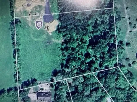 8 Jefferson Avenue New Windsor NY 12553