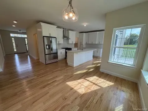 8 Jefferson Avenue New Windsor NY 12553