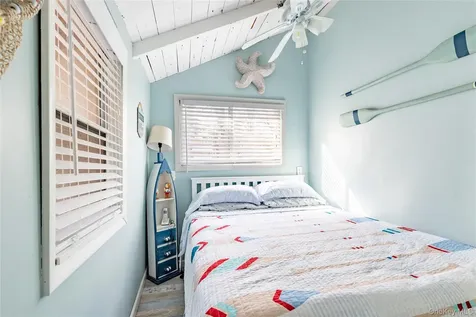 47 Woodcliff Trail Baiting Hollow NY 11933