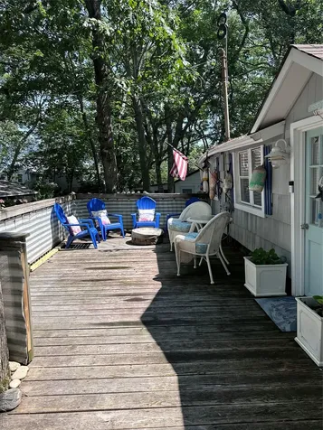 47 Woodcliff Trail Baiting Hollow NY 11933