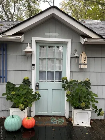 47 Woodcliff Trail Baiting Hollow NY 11933