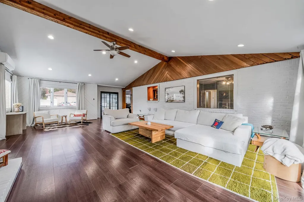 60 Lake Shore Drive Patchogue NY 11772