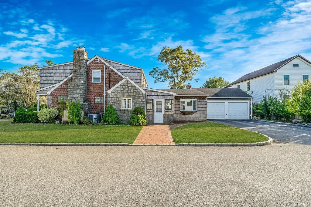 60 Lake Shore Drive Patchogue NY 11772