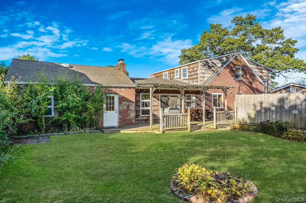 60 Lake Shore Drive Patchogue NY 11772
