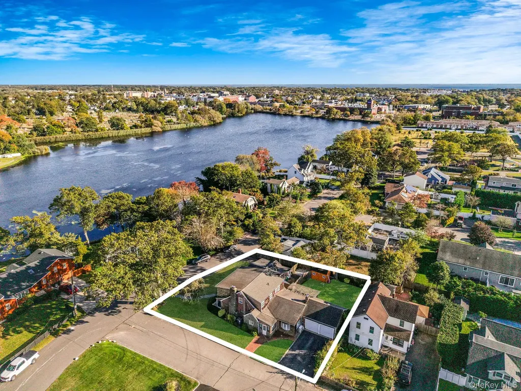 60 Lake Shore Drive Patchogue NY 11772