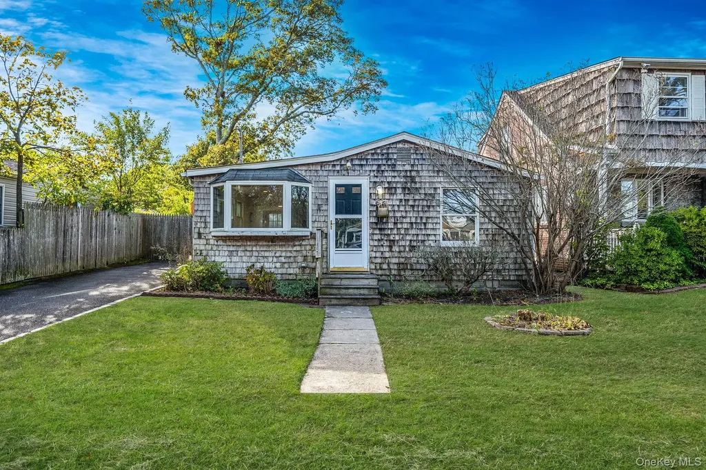 60 Lake Shore Drive Patchogue NY 11772