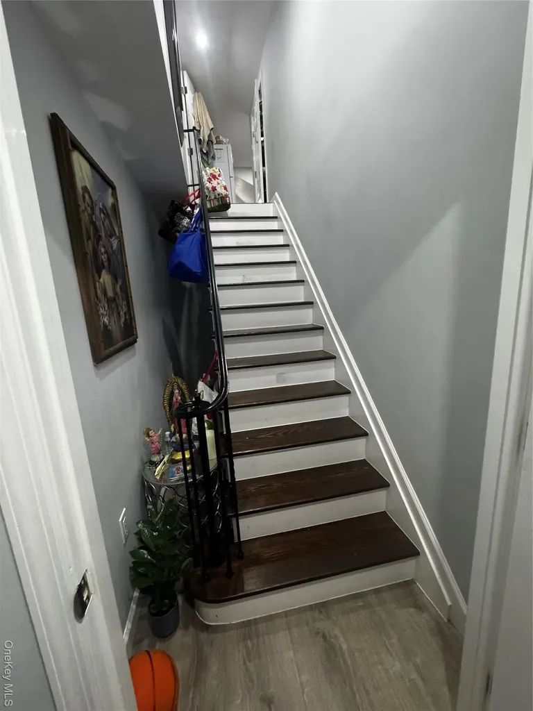 52 Hillside Avenue Freeport NY 11520