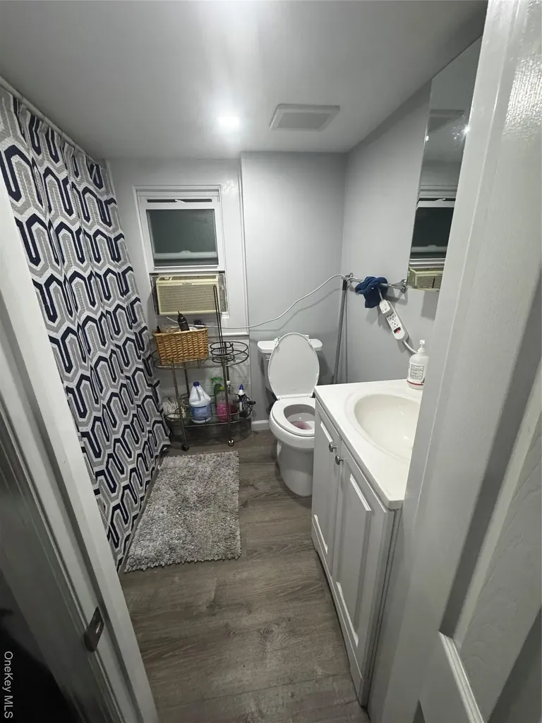 52 Hillside Avenue Freeport NY 11520