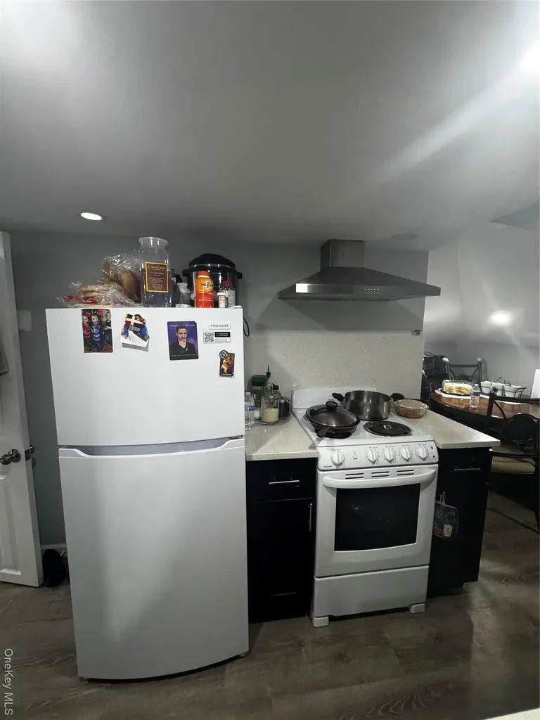 52 Hillside Avenue Freeport NY 11520