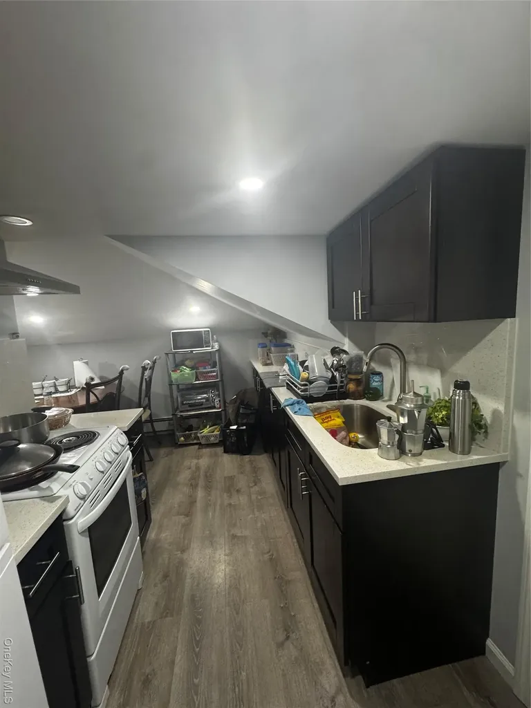 52 Hillside Avenue Freeport NY 11520