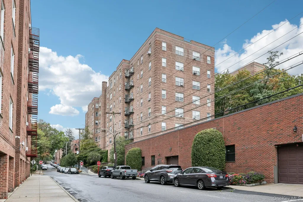 1 Bronxville Road Bronxville Road Bronxville NY 10708