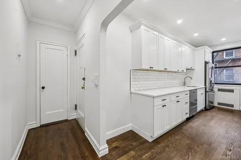 1 Bronxville Road Bronxville Road Bronxville NY 10708