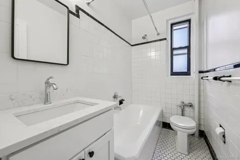 1 Bronxville Road Bronxville Road Bronxville NY 10708