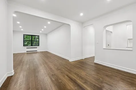 1 Bronxville Road Bronxville Road Bronxville NY 10708