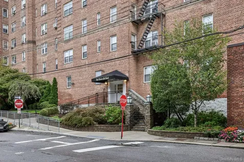 1 Bronxville Road Bronxville Road Bronxville NY 10708