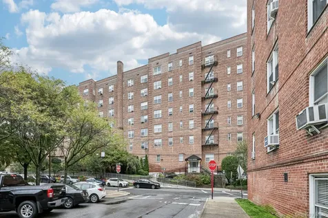 1 Bronxville Road Bronxville Road Bronxville NY 10708