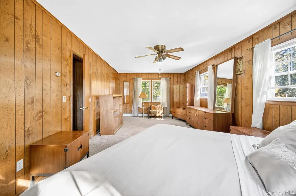 34 Lawrence Road Hyde Park NY 12538