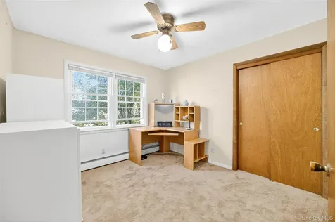 34 Lawrence Road Hyde Park NY 12538