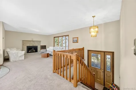 34 Lawrence Road Hyde Park NY 12538