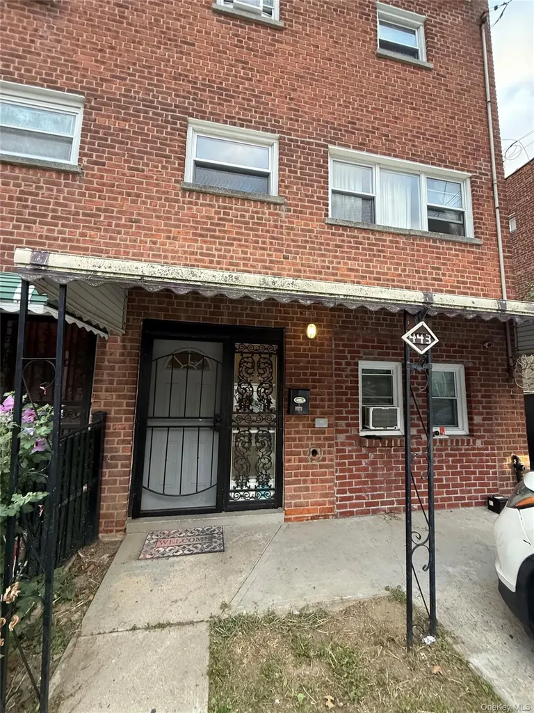 443 Howe Avenue Bronx NY 10473
