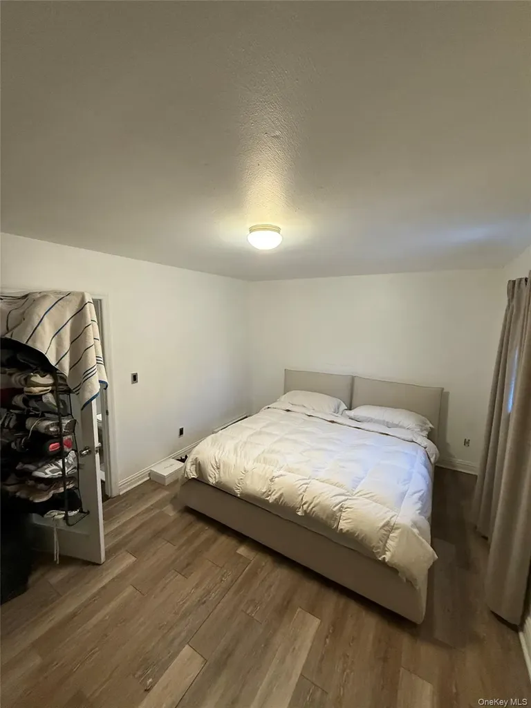 443 Howe Avenue Bronx NY 10473