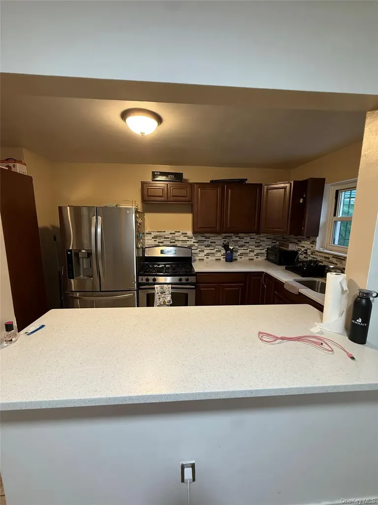 443 Howe Avenue Bronx NY 10473