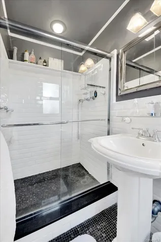 266 Pelham Road New Rochelle NY 10805