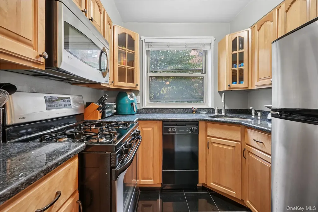 68-61 Yellowstone Boulevard Forest Hills NY 11375