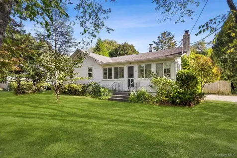 45 New Jersey Avenue Bellport Village NY 11713