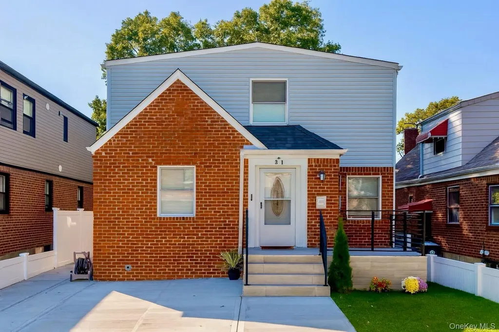 113-40 198th Saint Albans NY 11412