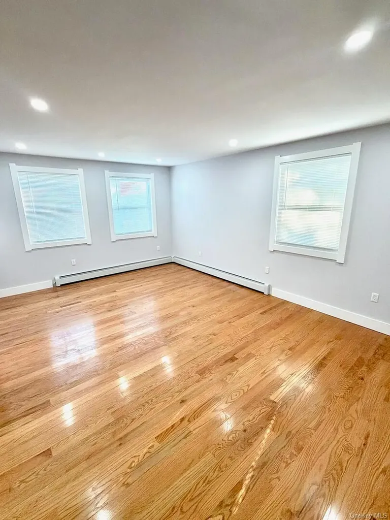 113-40 198th Saint Albans NY 11412