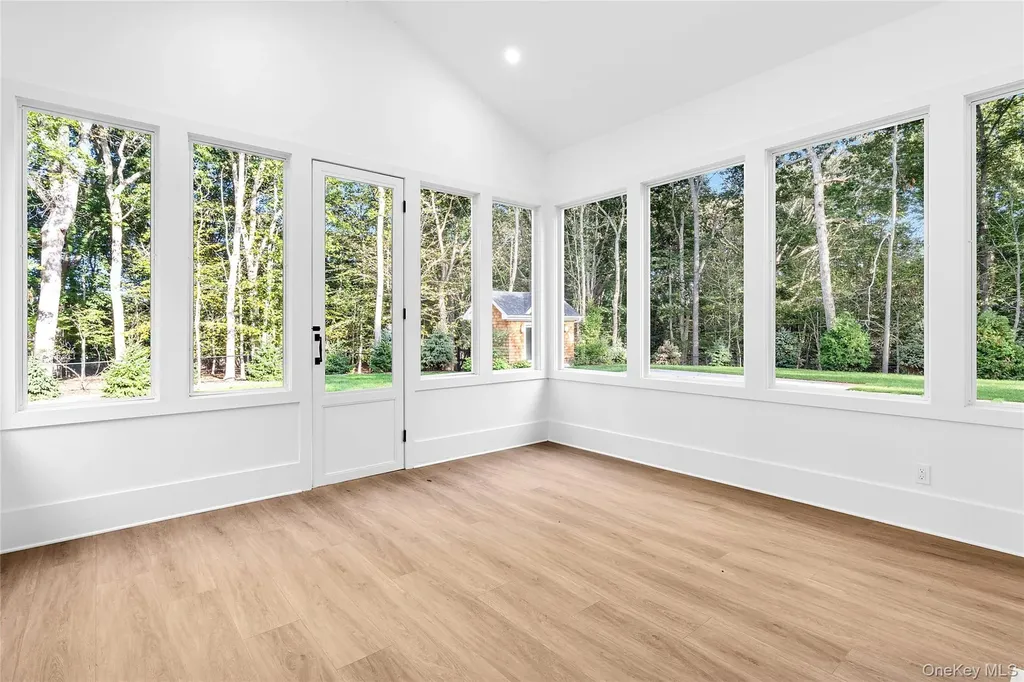 5697 Westphalia Road Mattituck NY 11952