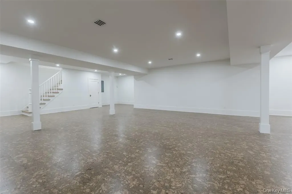 5697 Westphalia Road Mattituck NY 11952