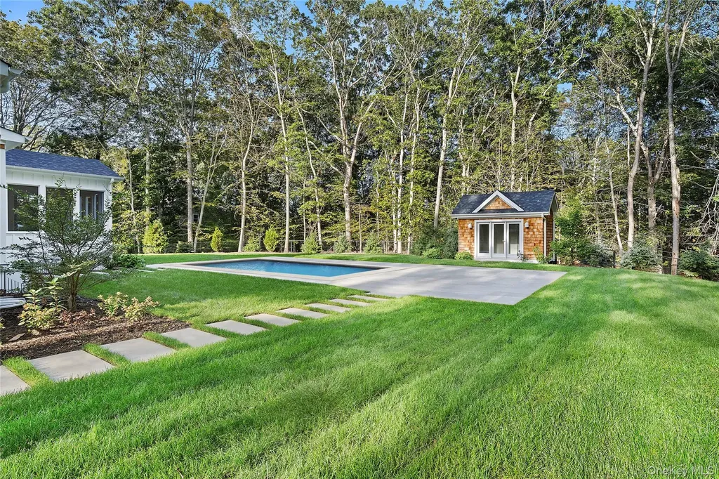 5697 Westphalia Road Mattituck NY 11952