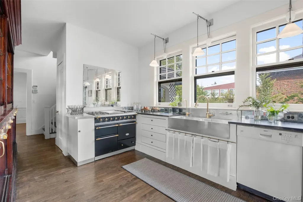 9 Forest Place New Rochelle NY 10804