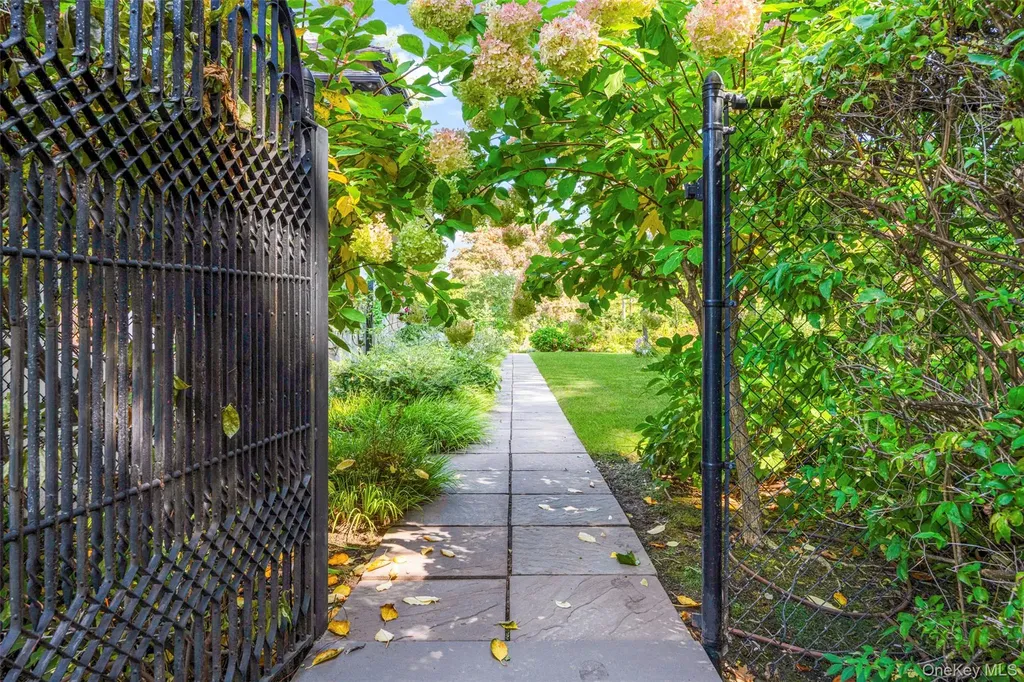9 Forest Place New Rochelle NY 10804