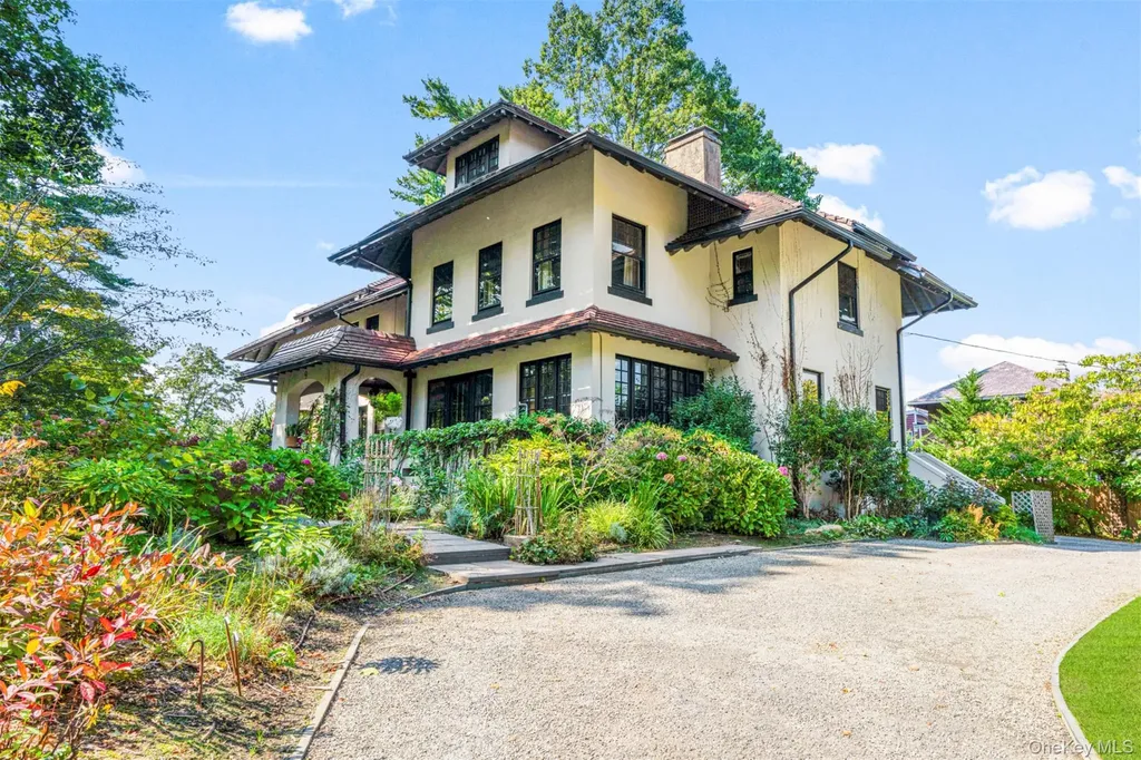 9 Forest Place New Rochelle NY 10804