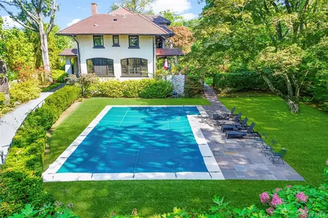 9 Forest Place New Rochelle NY 10804