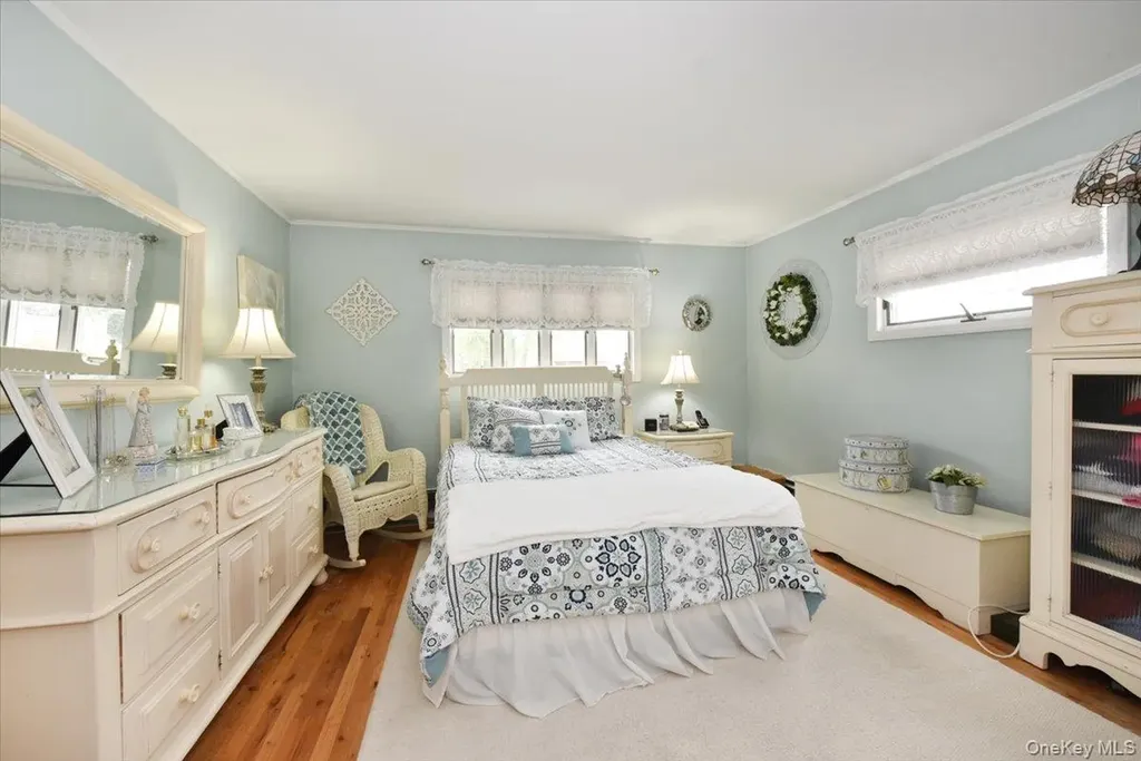 33 Ford Drive S Massapequa NY 11758
