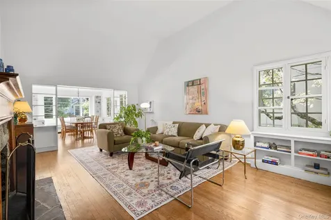 89 Edgewood Avenue Larchmont NY 10538