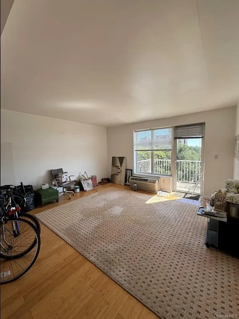 11202 Northern Boulevard Corona NY 11368