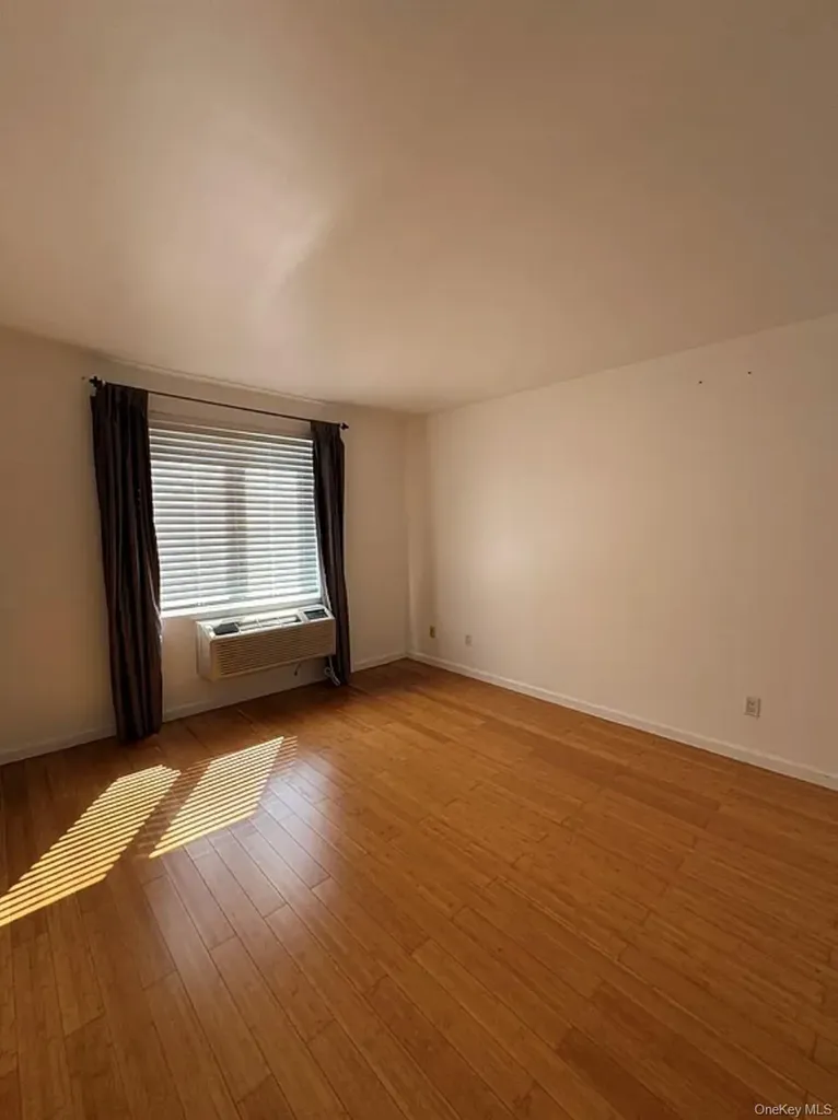 11202 Northern Boulevard Corona NY 11368