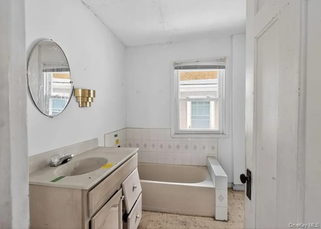 63 Rugby Avenue Rochester NY 14619