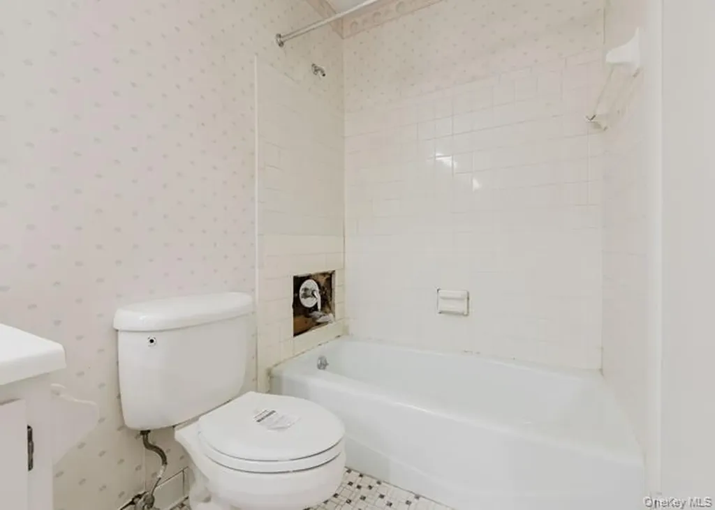 63 Rugby Avenue Rochester NY 14619