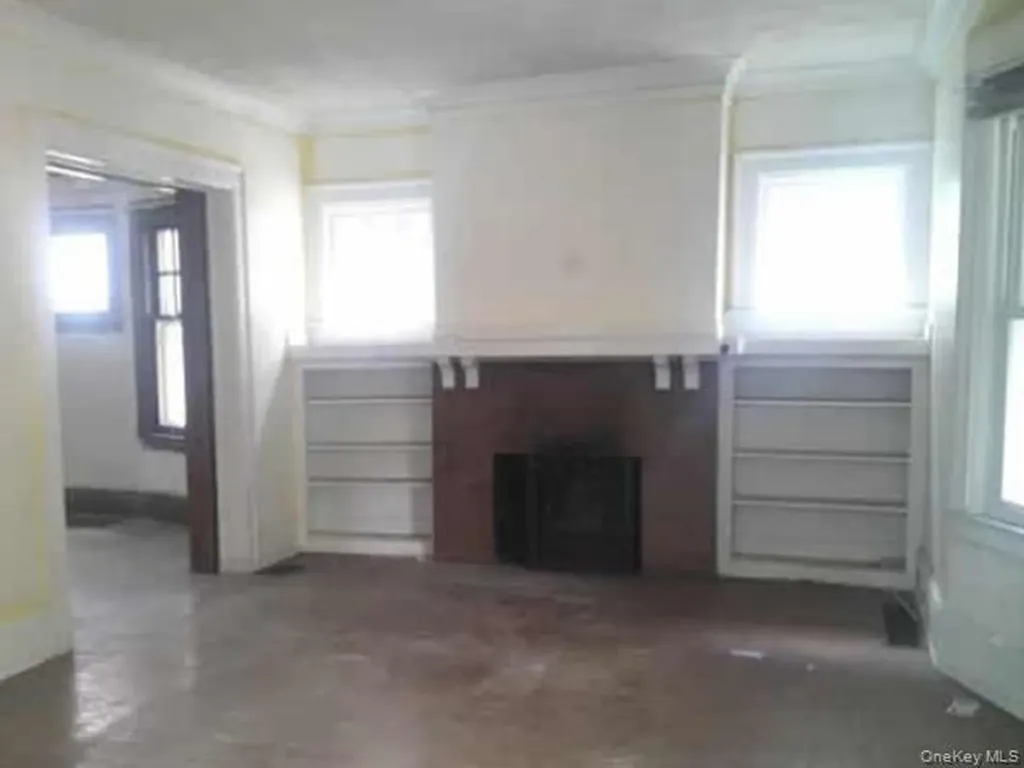 63 Rugby Avenue Rochester NY 14619