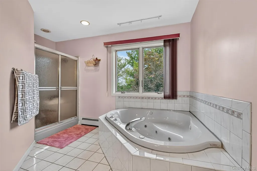 3 Derose Lane Chester NY 10918