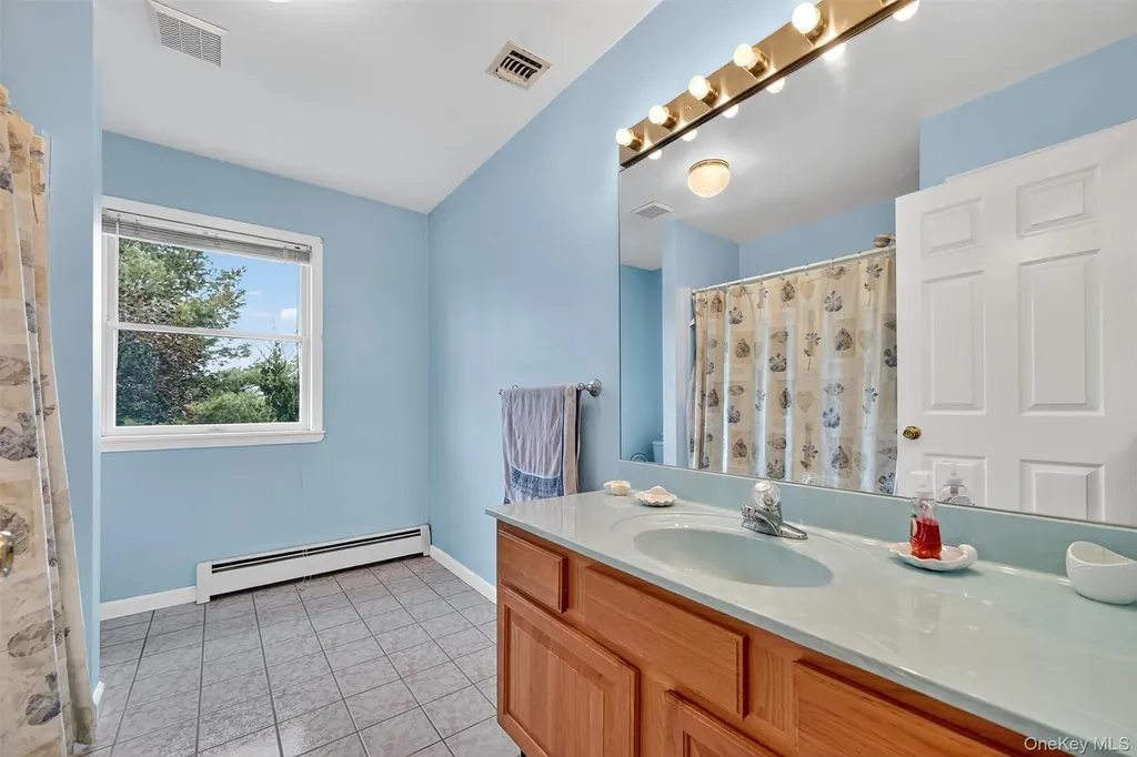 3 Derose Lane Chester NY 10918