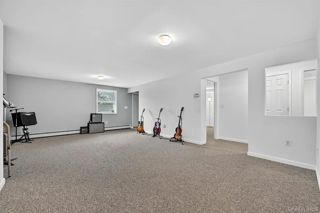 3 Derose Lane Chester NY 10918