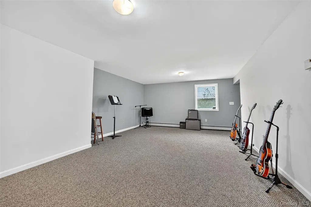 3 Derose Lane Chester NY 10918