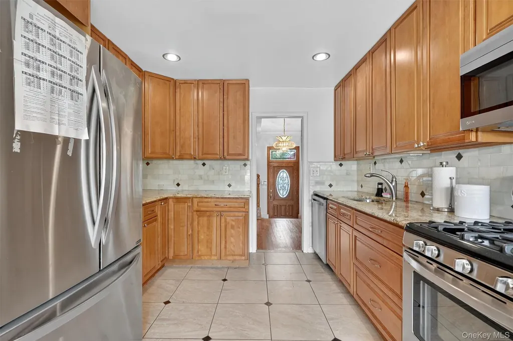 177 Finmor Drive White Plains NY 10607